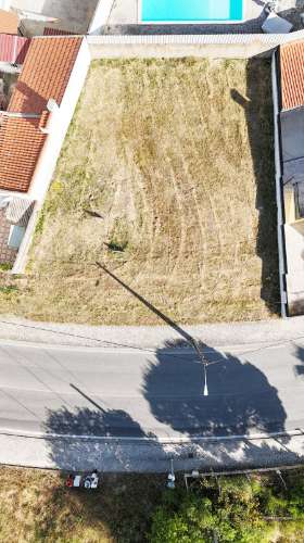 Lote terreno urbano 420m² - Santarém