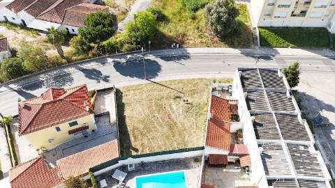 Lote terreno urbano 420m² - Santarém
