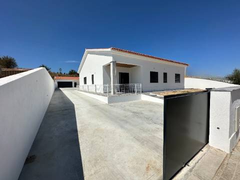 Moradia T3 - Fazendas de Almeirim