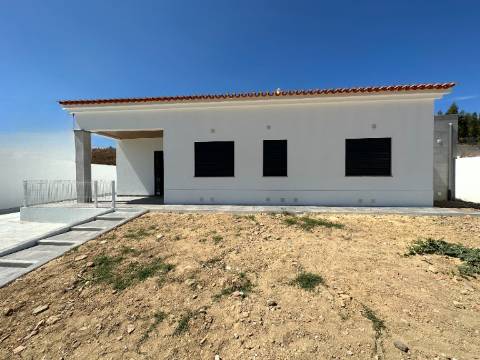 Moradia T3 - Fazendas de Almeirim