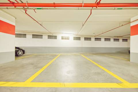 Escritório com lugar garagem - Santarém