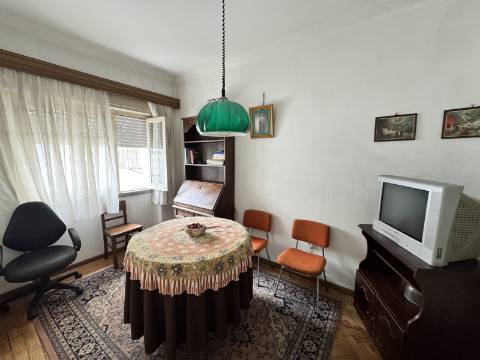 Apartamento T4 - Santarém