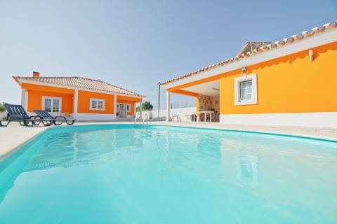 Moradia T4 com piscina - Santarém