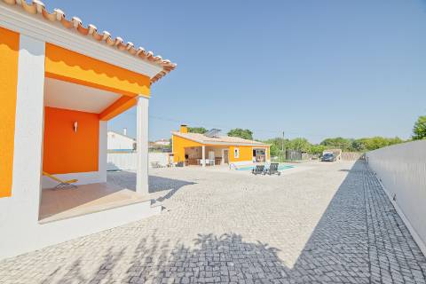 Moradia T4 com piscina - Santarém