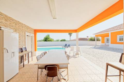 Moradia T4 com piscina - Santarém