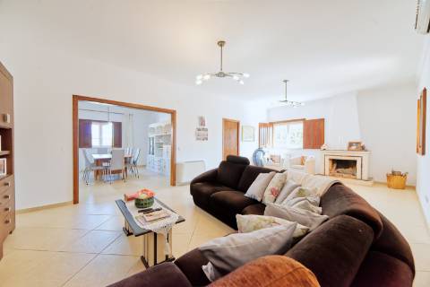 Moradia T4 com piscina - Santarém