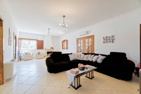 Moradia T4 com piscina - Santarém