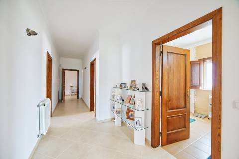 Moradia T4 com piscina - Santarém