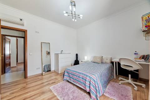 Moradia T4 com piscina - Santarém