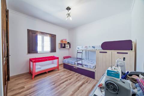 Moradia T4 com piscina - Santarém