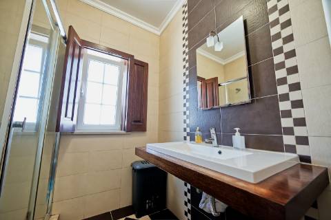 Moradia T4 com piscina - Santarém