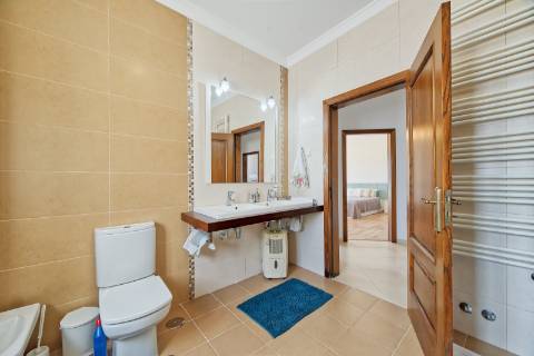 Moradia T4 com piscina - Santarém