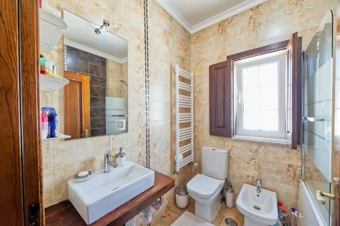 Moradia T4 com piscina - Santarém