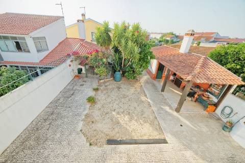 Moradia T4 - Alpiarça