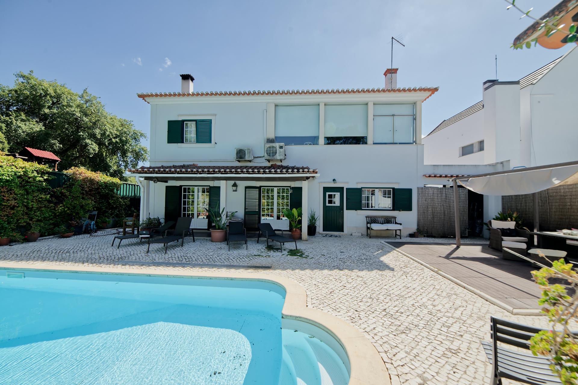 Moradia T5 com piscina - Santarém