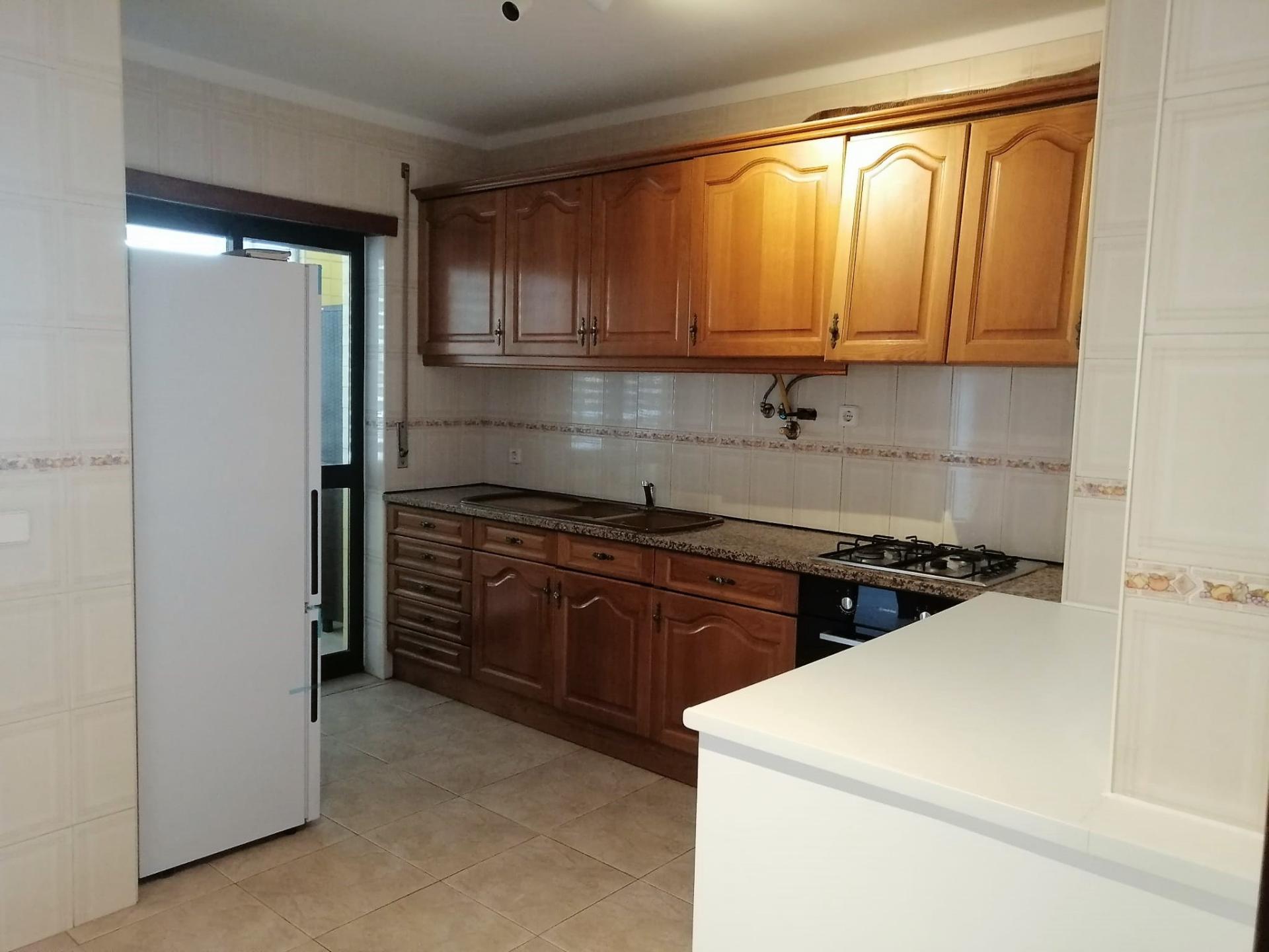 Apartamento T3 com lugar garagem - Santarém