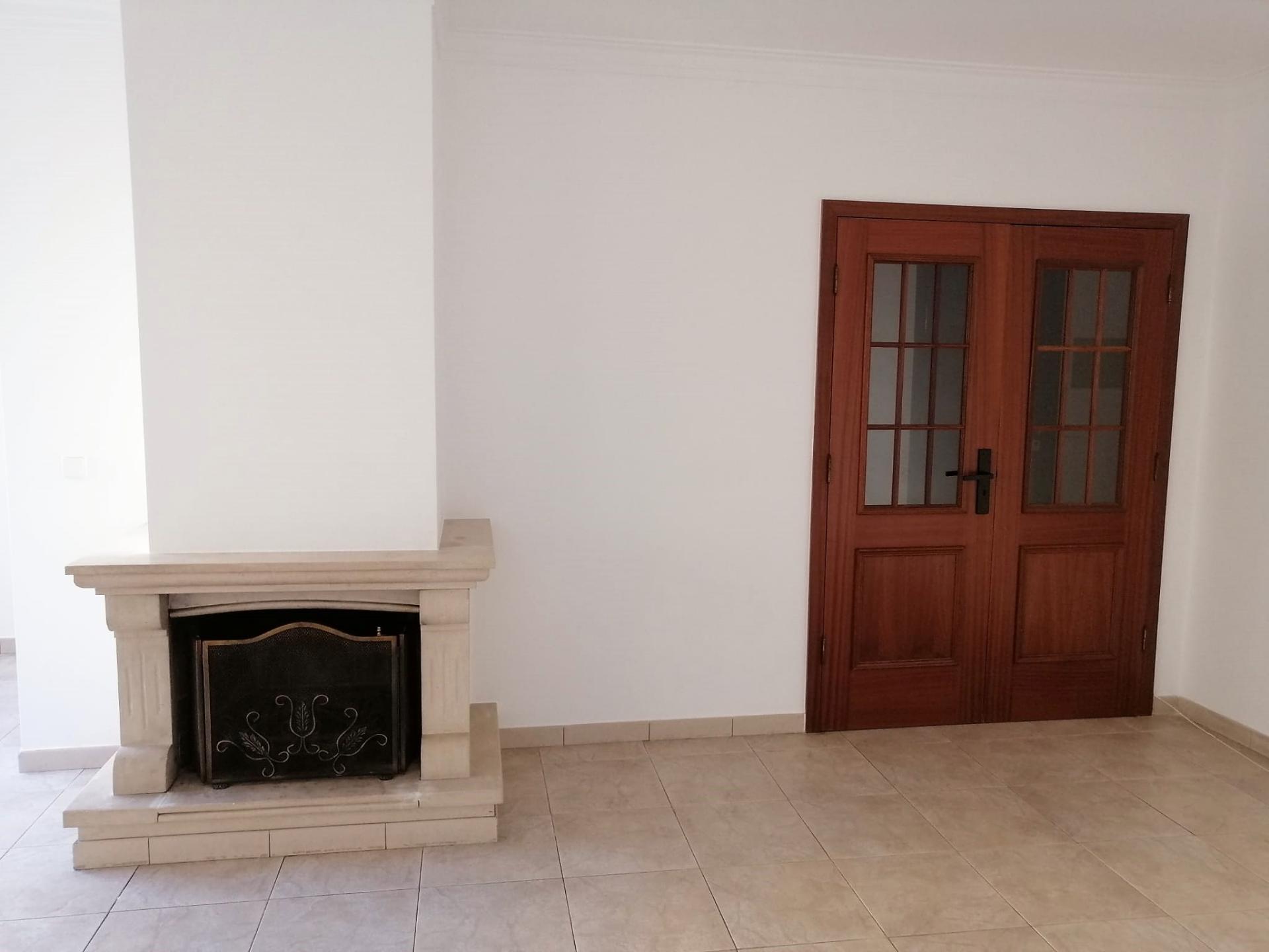 Apartamento T3 com lugar garagem - Santarém