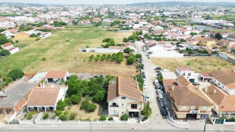 Moradia T3 - Almeirim