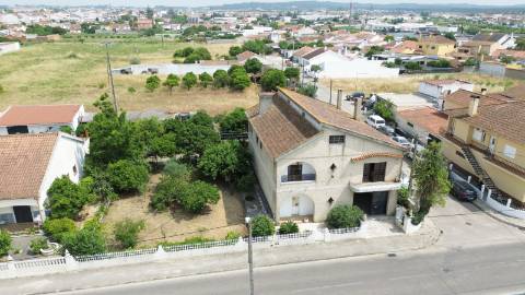 Moradia T3 - Almeirim