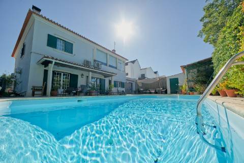 Moradia T5 com piscina - Santarém