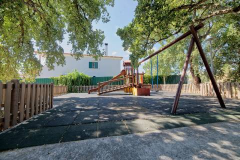 Moradia T5 com piscina - Santarém