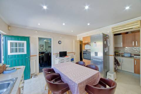 Moradia T5 com piscina - Santarém