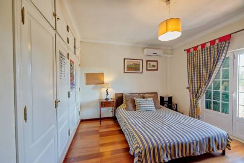 Moradia T5 com piscina - Santarém