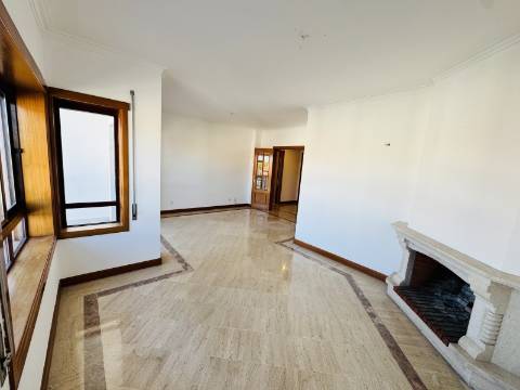 Apartamento T3 - Santarém