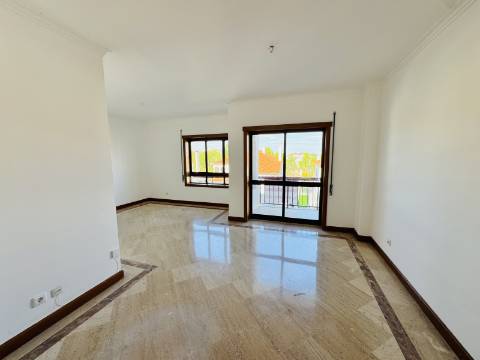 Apartamento T3 - Santarém