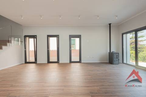 Arrenda-se Moradia em Palmela - Conforto e Excelente Localização