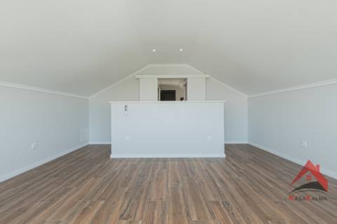 Arrenda-se Moradia em Palmela - Conforto e Excelente Localização