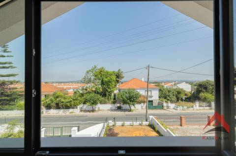 Arrenda-se Moradia em Palmela - Conforto e Excelente Localização