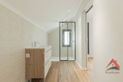 Arrenda-se Moradia em Palmela - Conforto e Excelente Localização