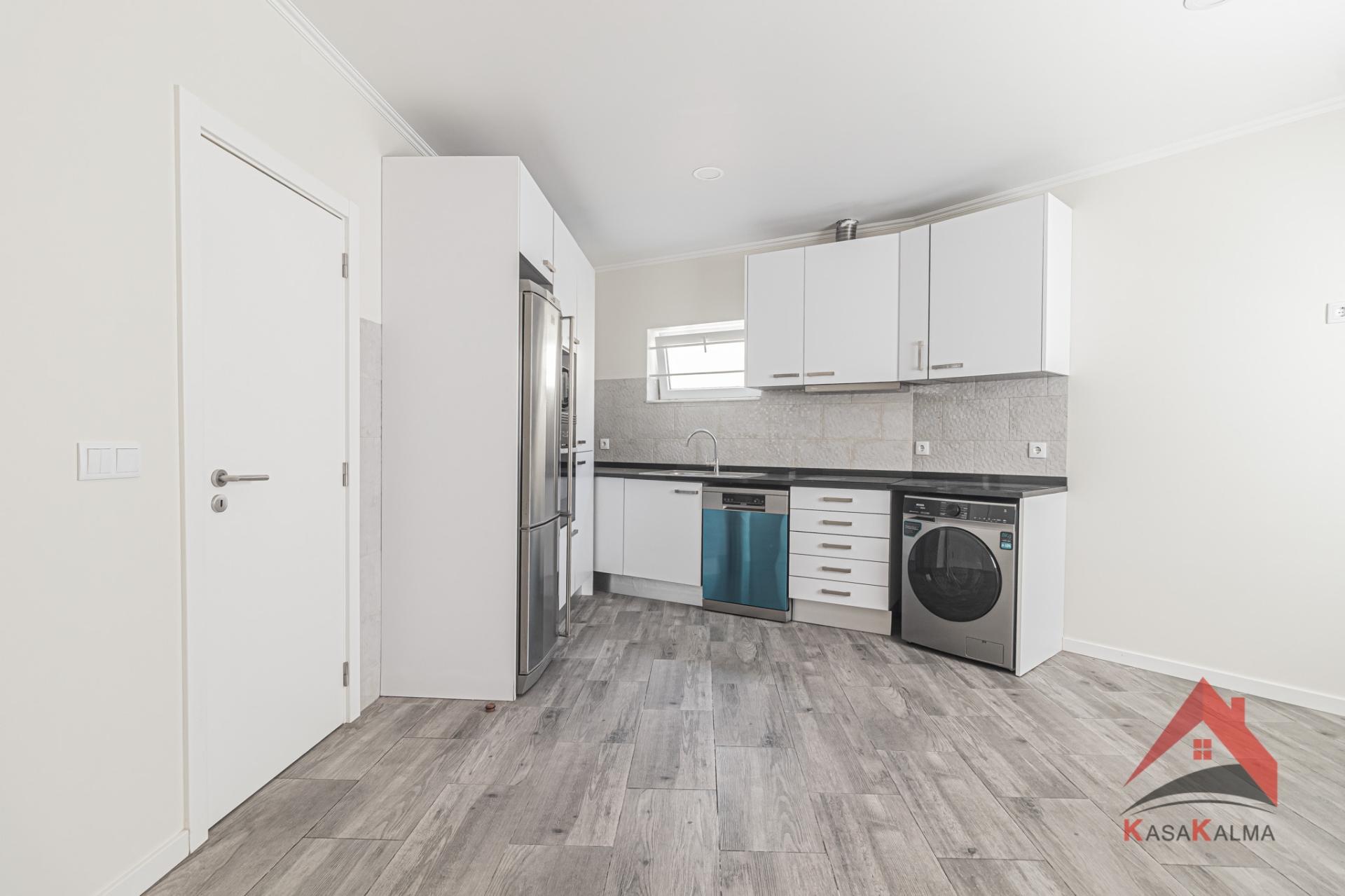 Para Arrendamento - Apartamento T2 na Bobadela