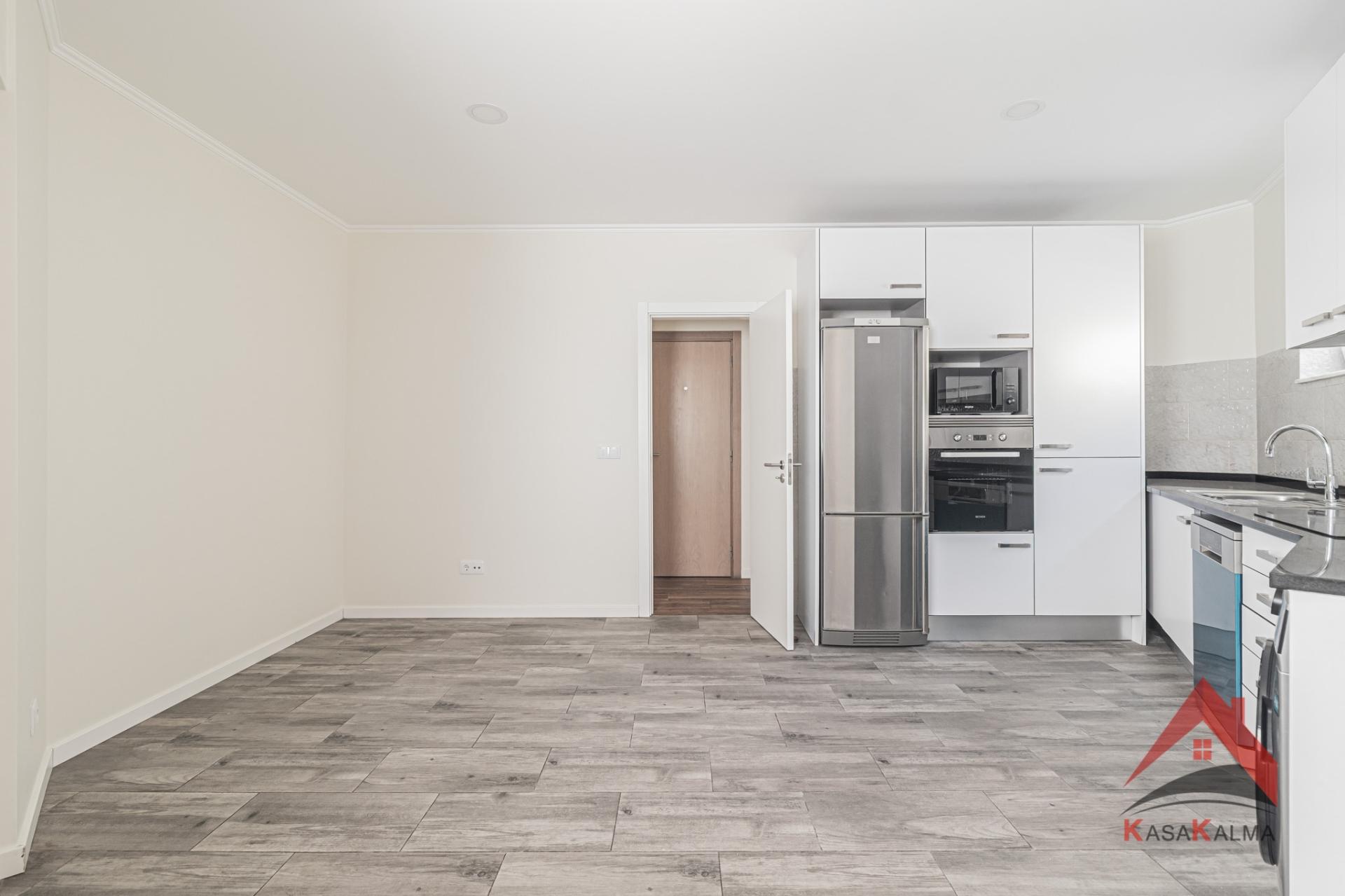 Para Arrendamento - Apartamento T2 na Bobadela