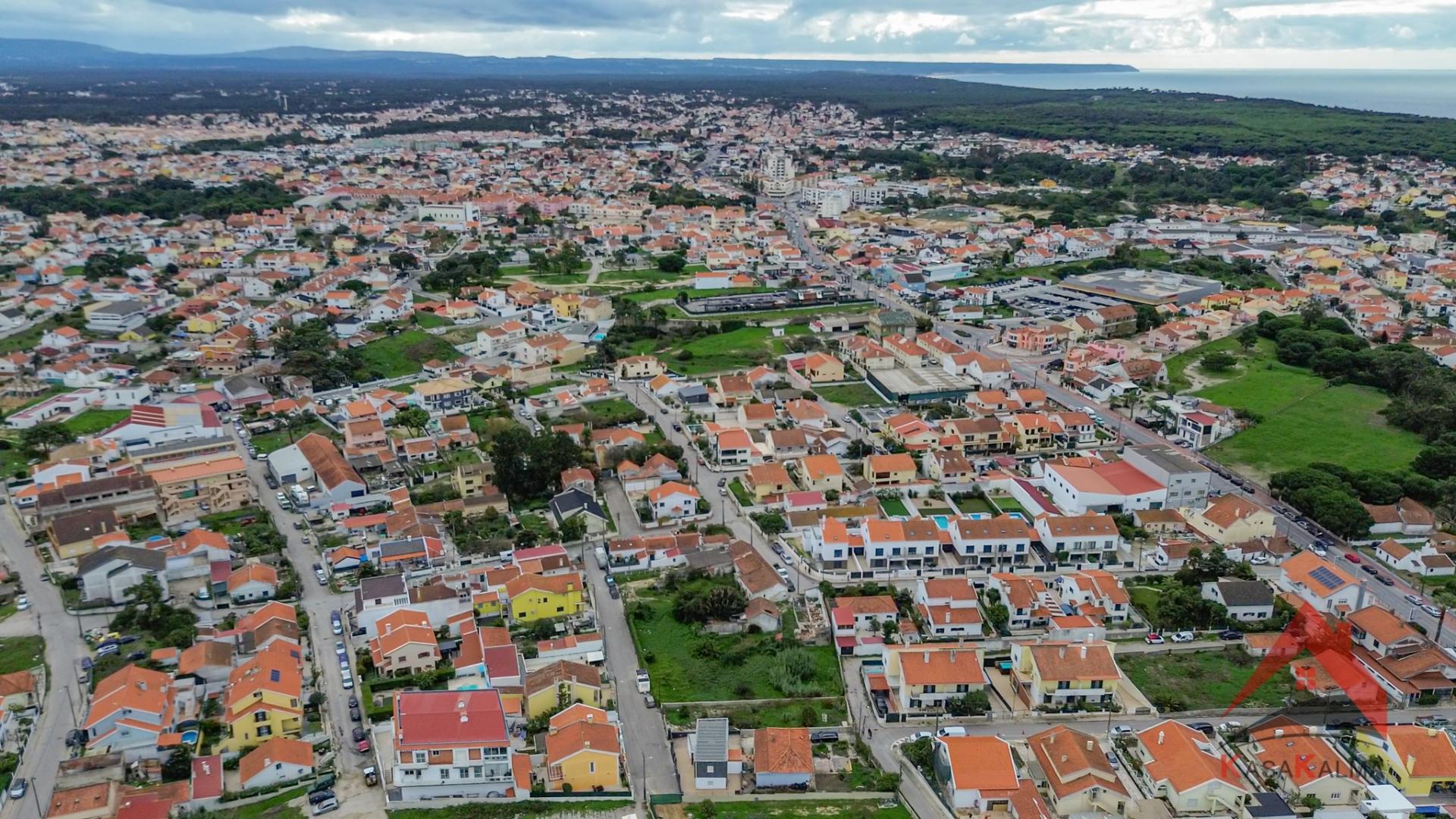Terreno Urbano nas Quintinhas - Charneca da Caparica