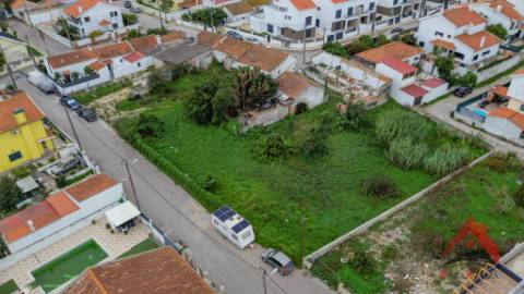 Terreno Urbano nas Quintinhas - Charneca da Caparica
