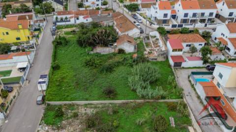 Terreno Urbano nas Quintinhas - Charneca da Caparica