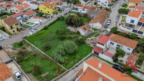 Terreno Urbano nas Quintinhas - Charneca da Caparica