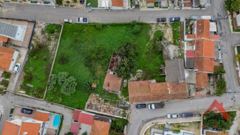 Terreno Urbano nas Quintinhas - Charneca da Caparica
