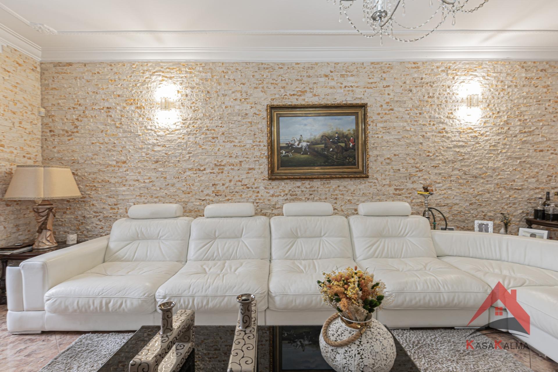 Moradia Isolada T4 com Aproveitamento de Sótão - Quinta do Conde