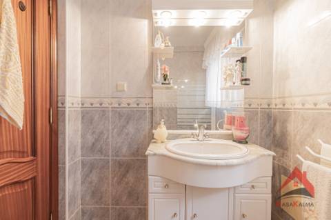 Moradia Isolada T4 com Aproveitamento de Sótão - Quinta do Conde