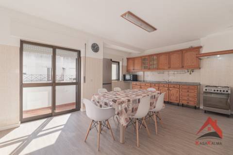 Apartamento T4 à Venda - Arrendado com Rentabilidade Garantida