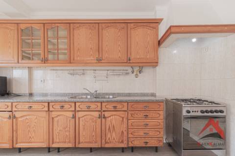 Apartamento T4 à Venda - Arrendado com Rentabilidade Garantida