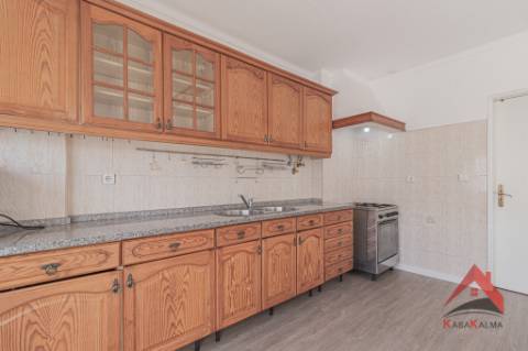 Apartamento T4 à Venda - Arrendado com Rentabilidade Garantida