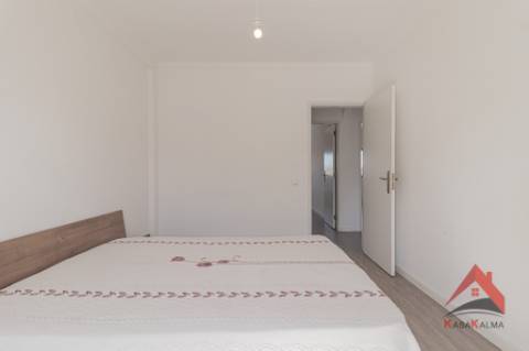 Apartamento T4 à Venda - Arrendado com Rentabilidade Garantida