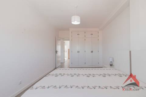 Apartamento T4 à Venda - Arrendado com Rentabilidade Garantida