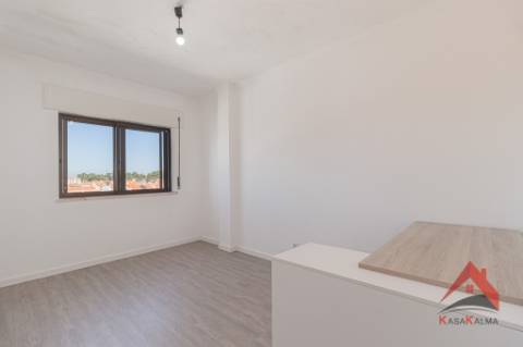 Apartamento T4 à Venda - Arrendado com Rentabilidade Garantida