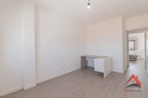 Apartamento T4 à Venda - Arrendado com Rentabilidade Garantida