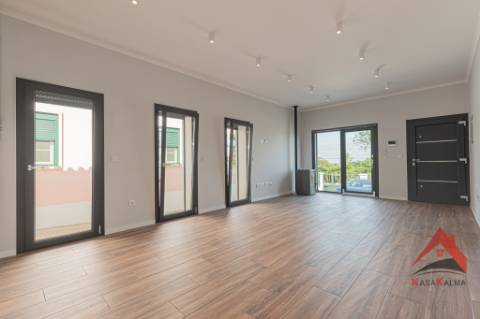 Oportunidade Única em Palmela Duas Moradias | Excelente Opção para Habitação e Investimento